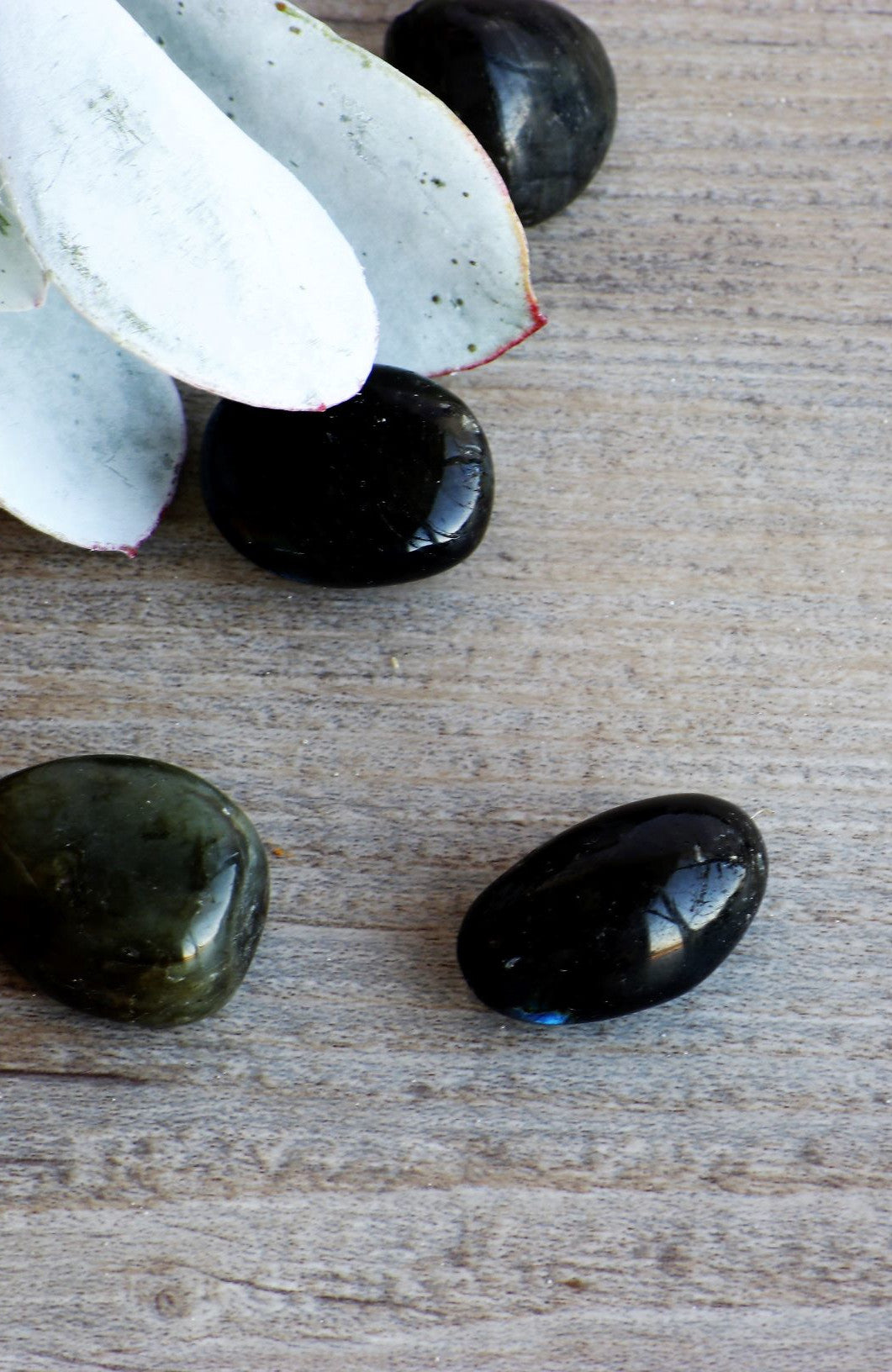 Labradorite Tumbled Stone AA